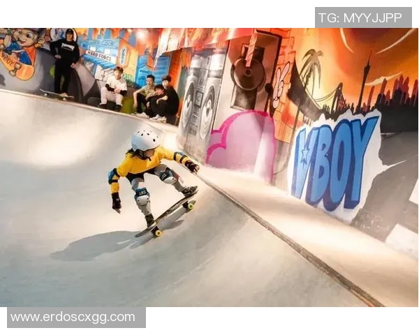 滑板界的传奇杨敏揭秘成功背后的努力与坚持之路