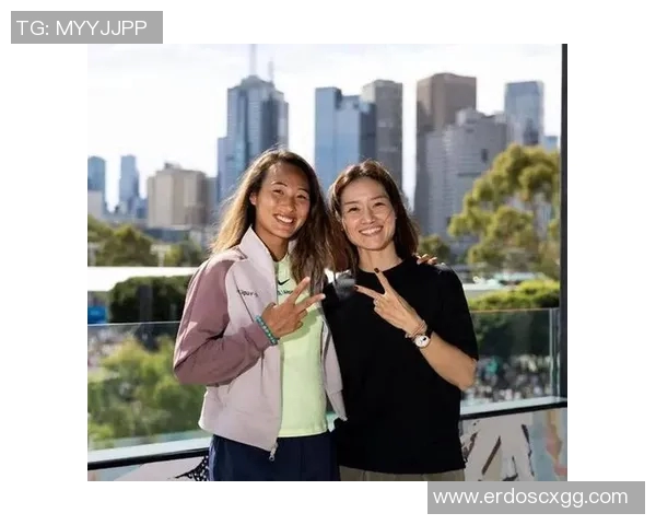 与李娜对话探讨她辉煌的排球生涯与背后的坚持与奋斗 与李娜对话探讨她辉煌的排球生涯与背后的坚持与奋斗