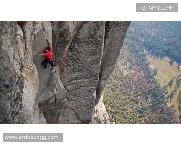 攀岩巨献：深入武汉攀岩队的技术与训练揭秘