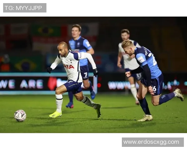 吉灵汉姆与福利特的激烈对决谁能在赛场上笑到最后 吉灵汉姆与福利特的激烈对决谁能在赛场上笑到最后